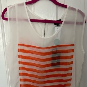 Nice spring/summer top.